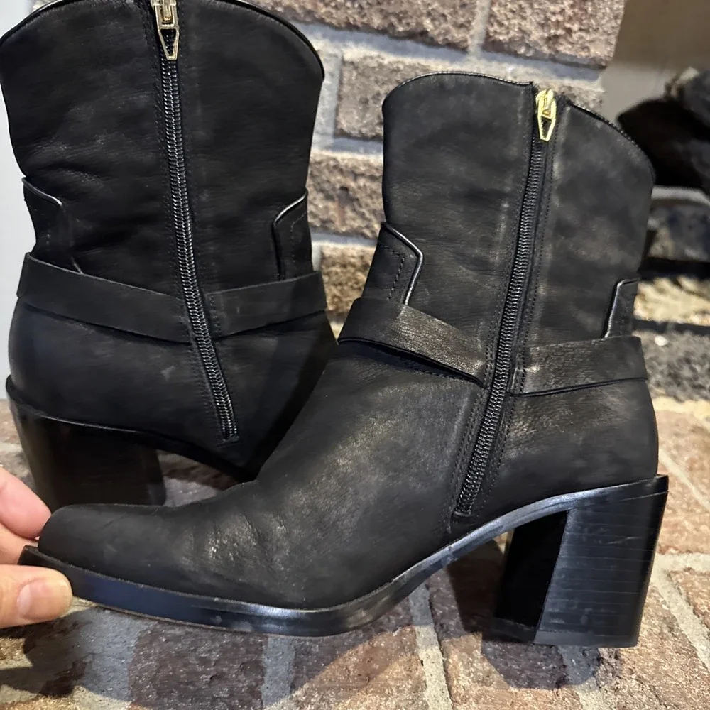 Dolce Vita Women Kenzen Western Harness Pointed‎ Toe Black Boots sz 7